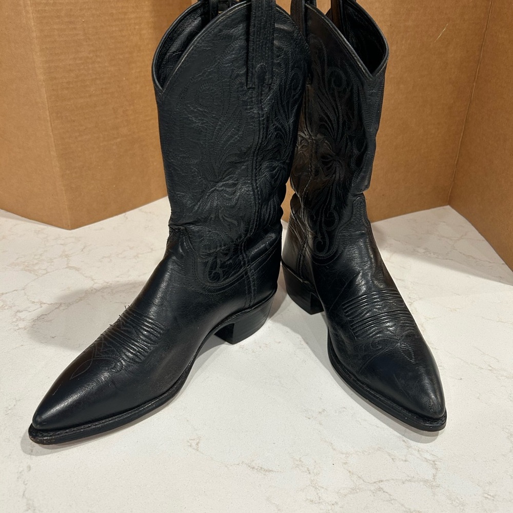 Black Western Cowboy Boots fits ladies size 6.5. - Picture 3 of 9